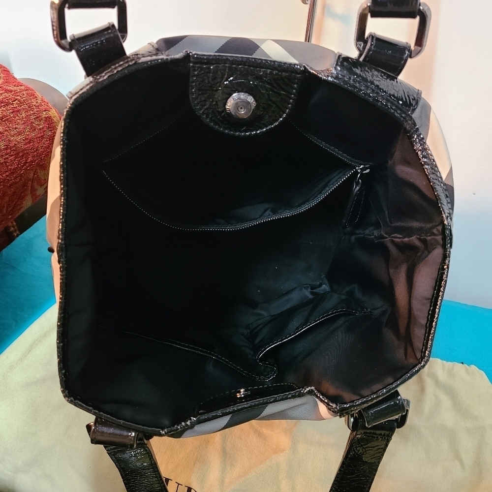 Burberry Check Tote - Picture 11 of 16